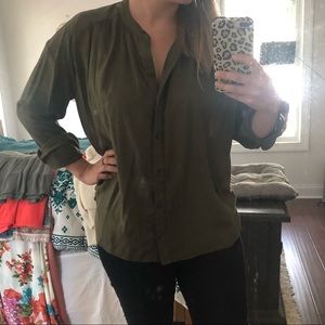 Splendid button down top size small NWOT